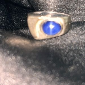 60 yr 14 karat white gold star sapphire men’s pinkie ring 6 grams total weigt